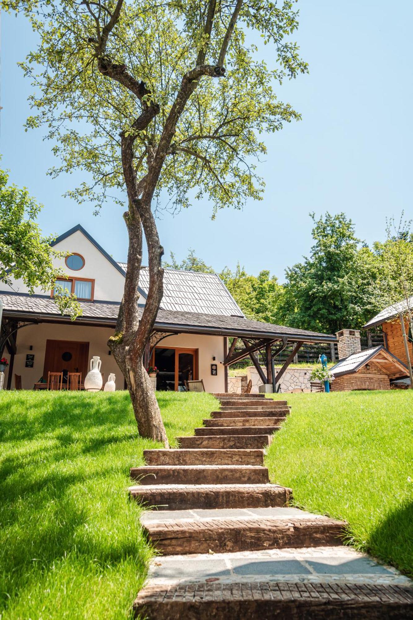 Toplik Village Resort Lukavica Ngoại thất bức ảnh