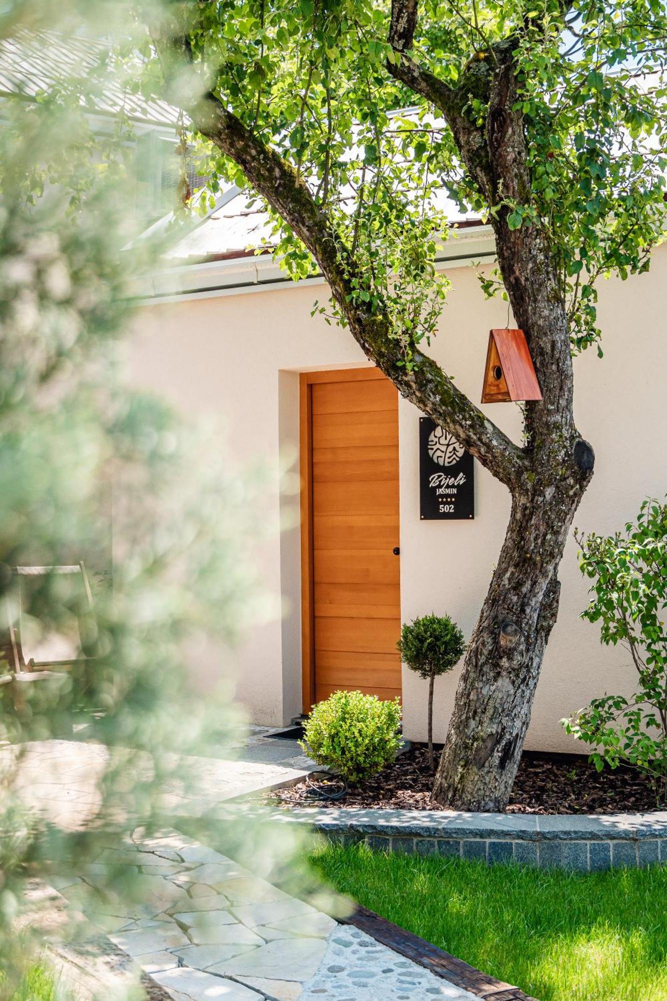 Toplik Village Resort Lukavica Ngoại thất bức ảnh